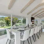 Вилла Amazing Chimera White View Pool&gym - Happy Ареццо